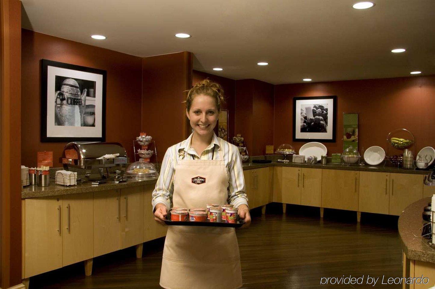 Hampton Inn & Suites Madison - West Ресторант снимка